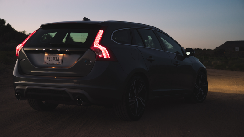 Illustration for article titled The 2017 Volvo V60 T6 R-Design Will Keep You Going